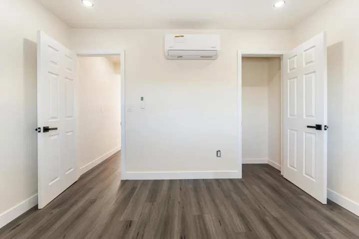 17069 N indian canyon 46-22