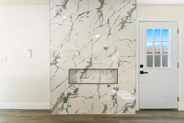 17069 N indian canyon 46-14