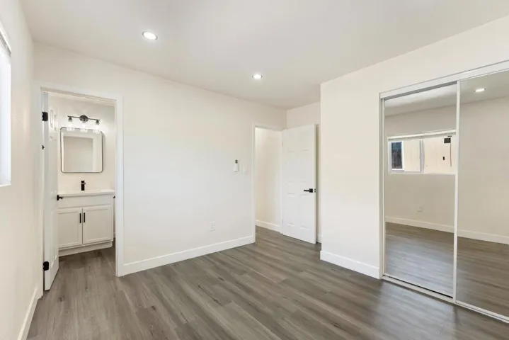 17069 N indian canyon 46-17