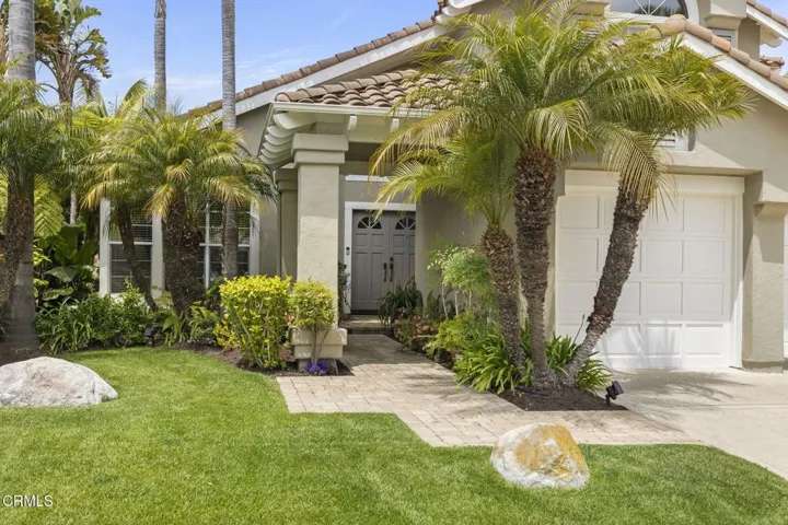 8-web-or-mls-UpmarketMedia-2113Dor-50