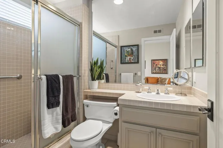 59-web-or-mls-UpmarketMedia-2113Dor-72