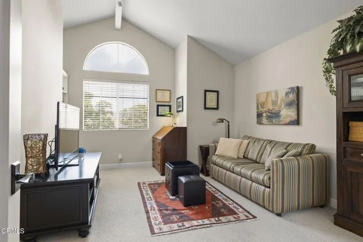 47-web-or-mls-UpmarketMedia-2113Dor-162