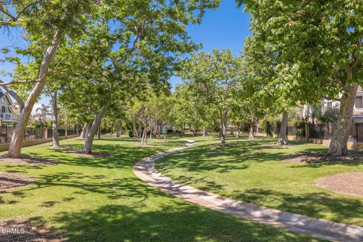 79-web-or-mls-UpmarketMedia-Doral6