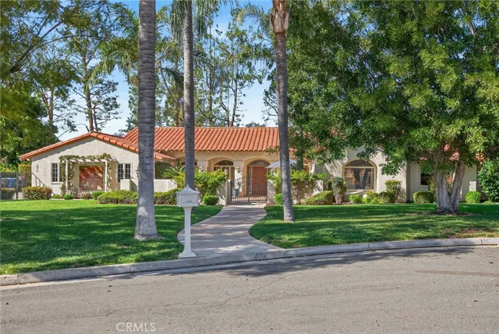 1353 Rimroad, Riverside, California 92506