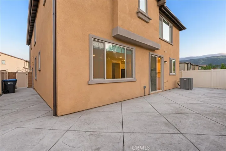 Backyard Views- No Neigbors!