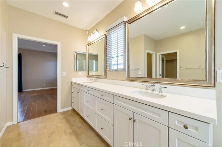 Master Bath --double Sink Vanity