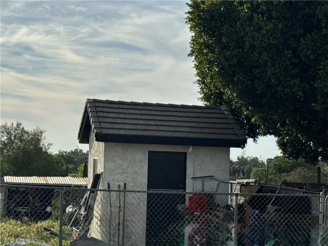 STORAGE