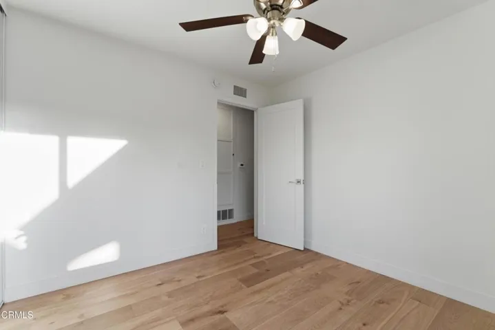 Bedroom 3 pic 2