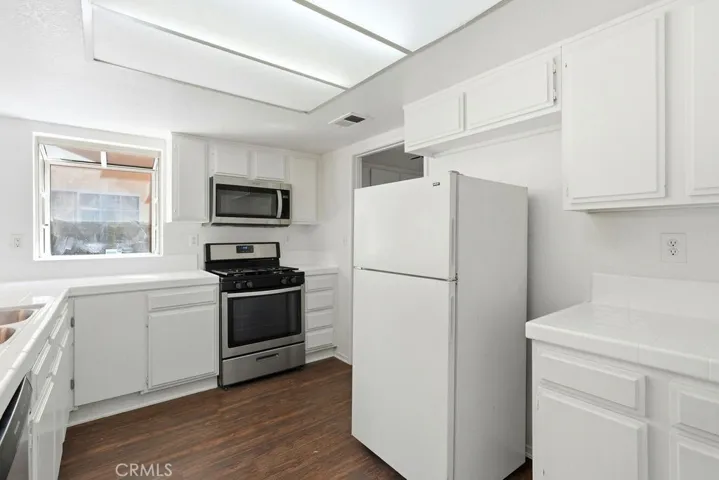 344 Mildred, Perris, California 92571