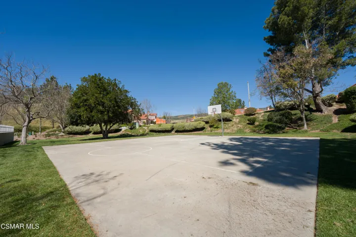 7247universitydrive-78