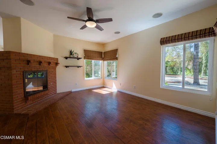 7247universitydrive-55