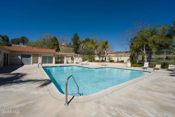 7247universitydrive-41