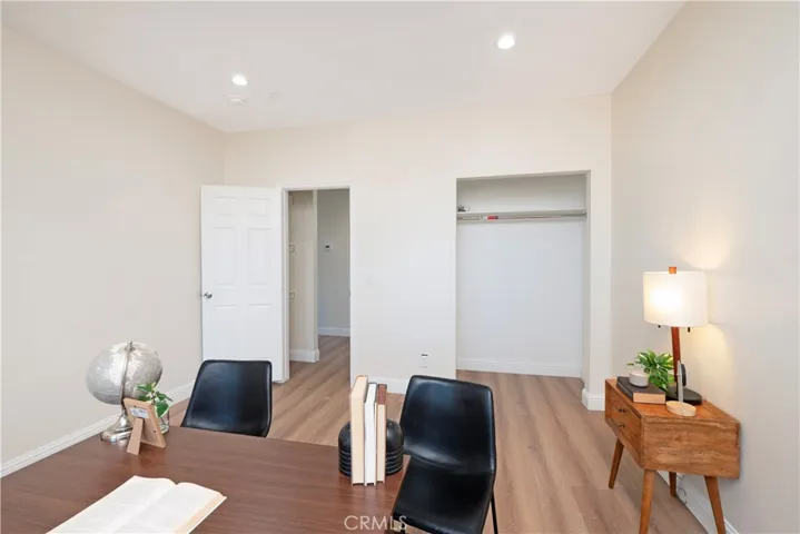 Office/Bedroom 1