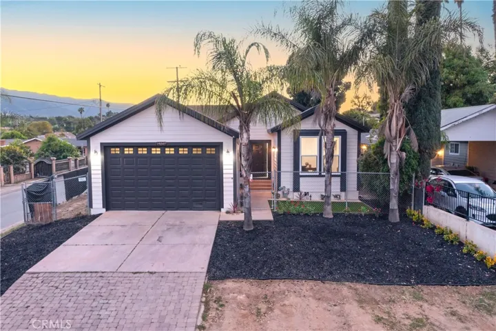 19241 Envoy Avenue, Corona, California 92881