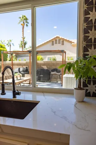 Kitchen with Picnic View(1)