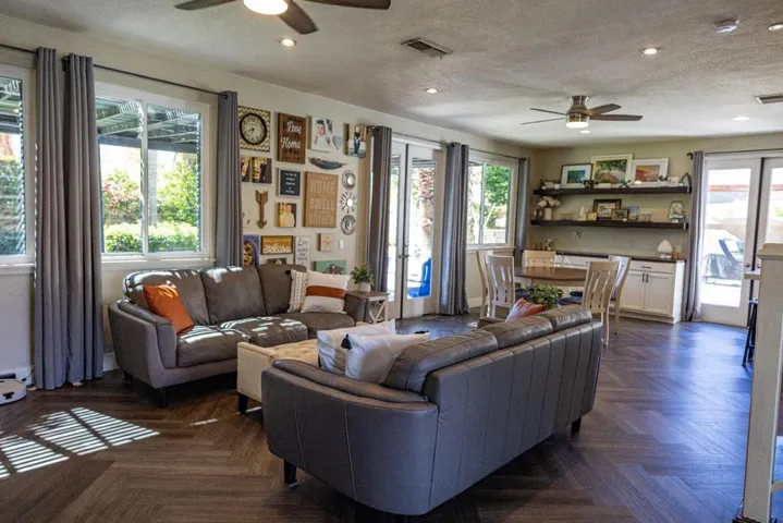 Livingroom Corner