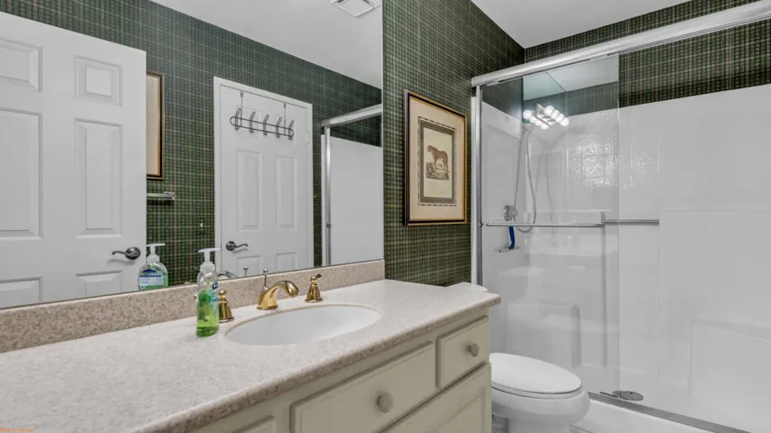 21-Were Focused42895 Scirocco-21