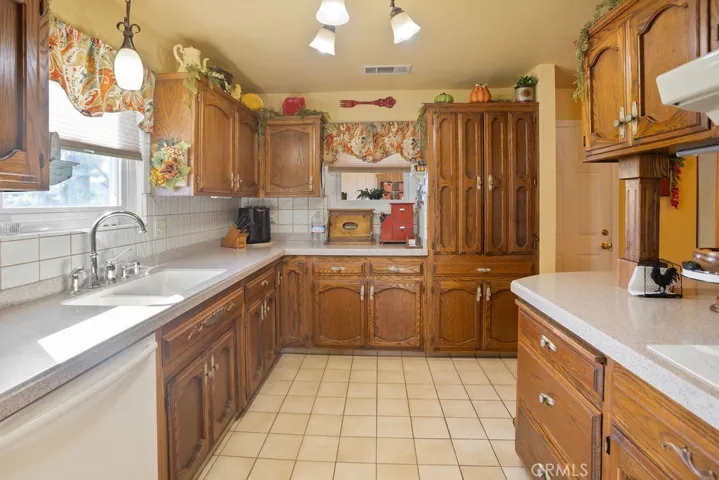 2510 Palora, Atwater, California 95301