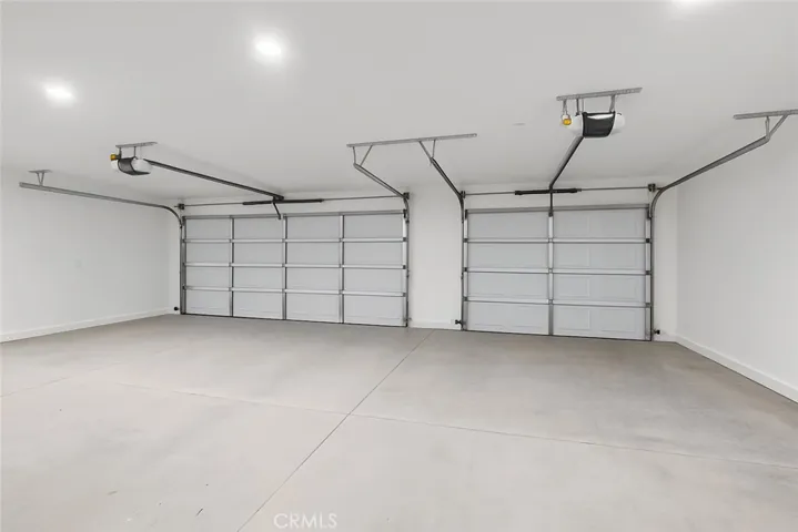 3 car garage
