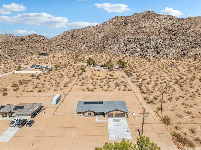 Beautiful quiet setting with a mountain back drop