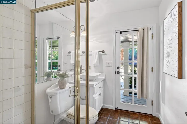 Downstairs full bath