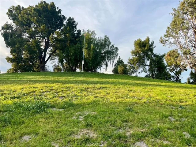 Peaceful Community Park just around the corner!