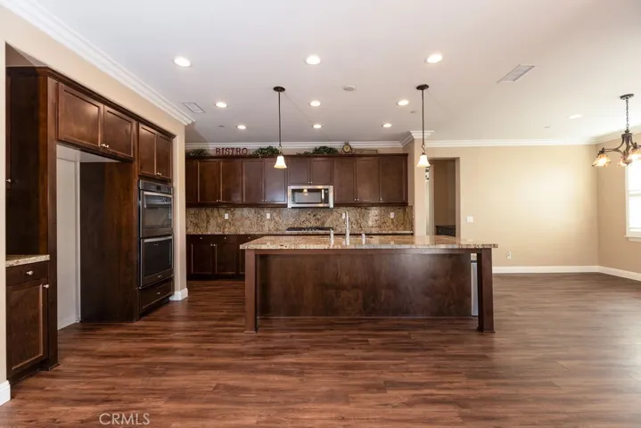 Gourmet Kitchen