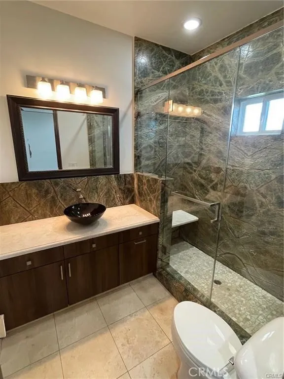 EN SUITE BATHROOM OF THE GUEST BEDROOM #1