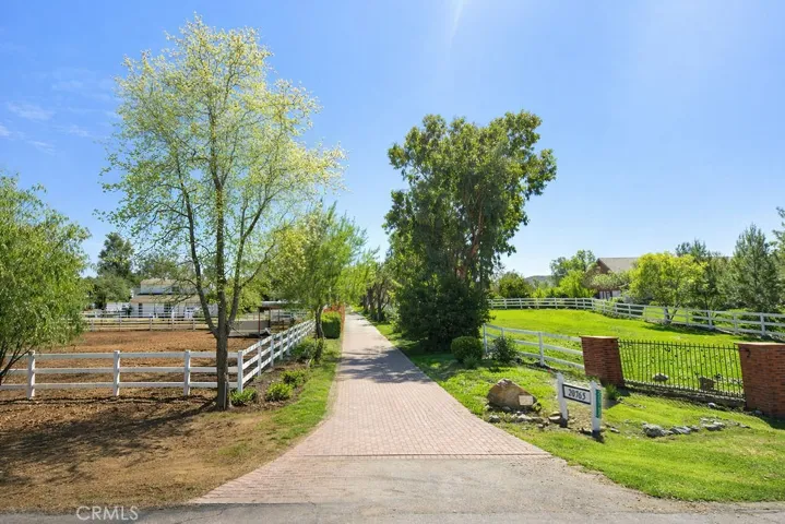 20765 Avenida Castilla, Murrieta, California 92562