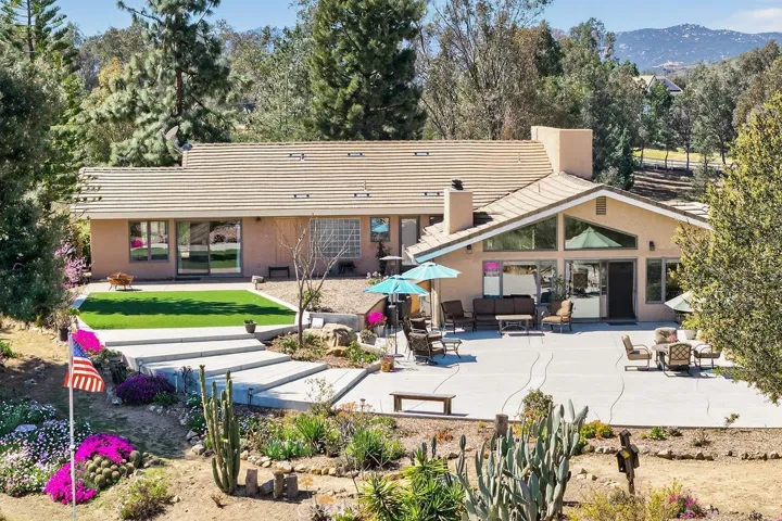 20765 Avenida Castilla, Murrieta, California 92562