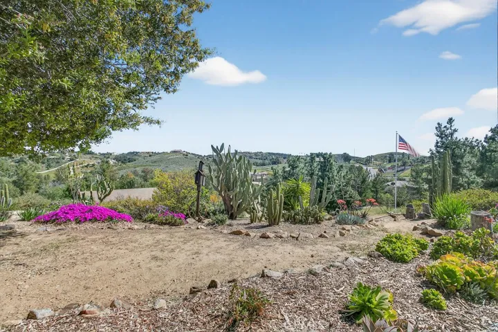 20765 Avenida Castilla, Murrieta, California 92562