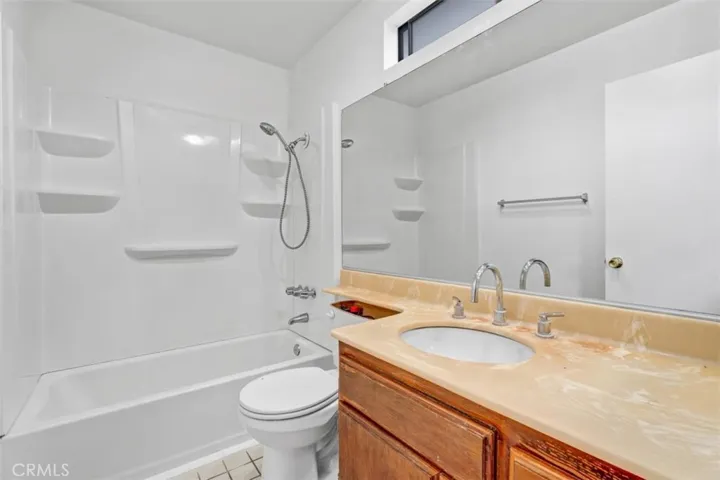suite #1 bathroom