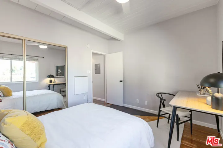 12014 Kling Street 18, Valley Village, California 91607