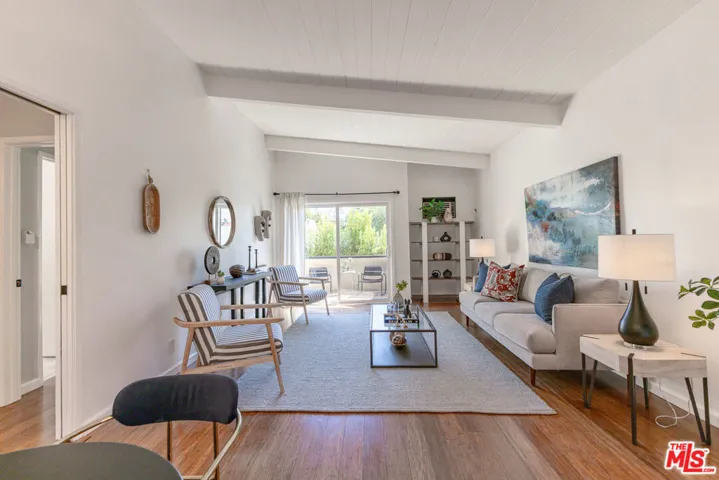 12014 Kling Street 18, Valley Village, California 91607