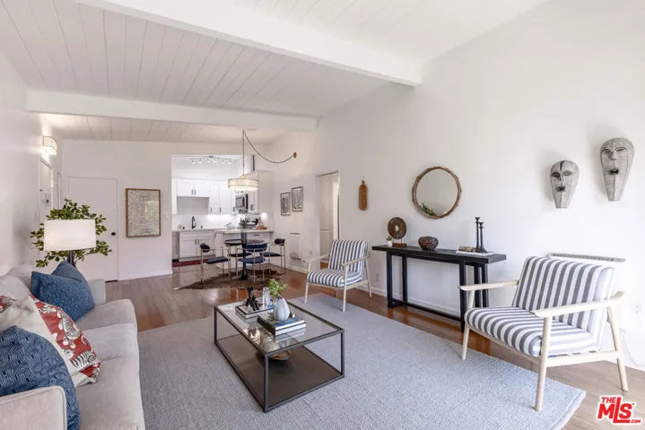 12014 Kling Street 18, Valley Village, California 91607