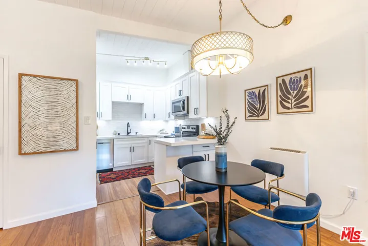 12014 Kling Street 18, Valley Village, California 91607
