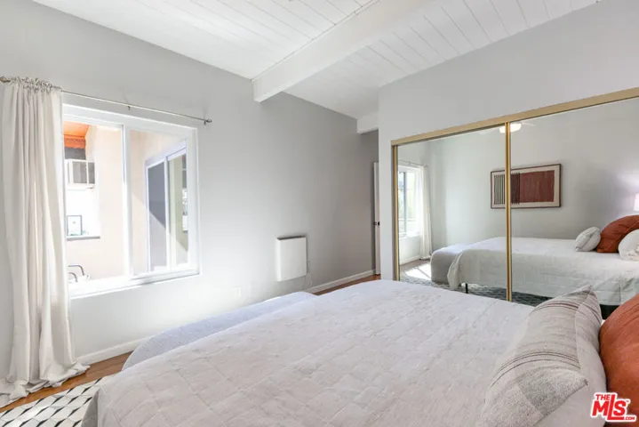 12014 Kling Street 18, Valley Village, California 91607