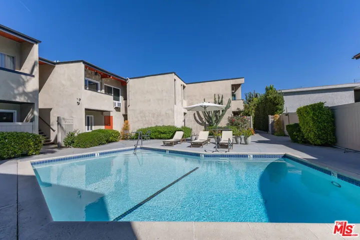 12014 Kling Street 18, Valley Village, California 91607