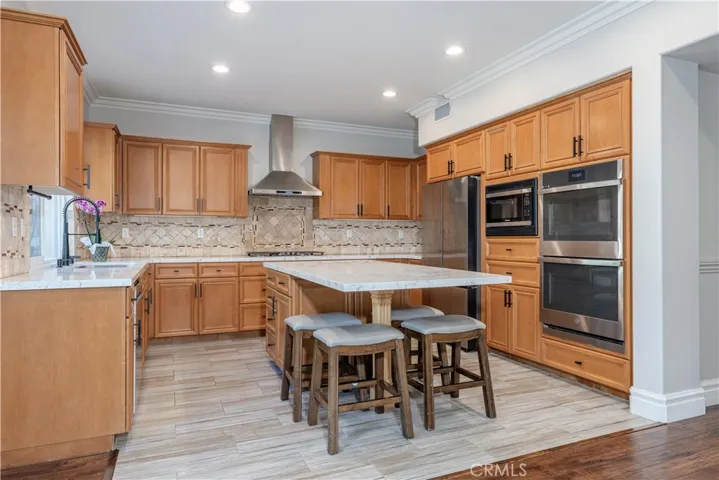 18571 Amalia, Huntington Beach, California 92648
