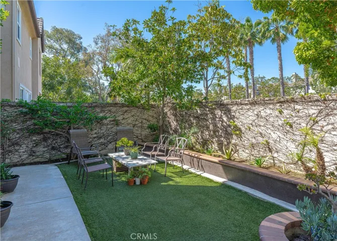 18571 Amalia, Huntington Beach, California 92648