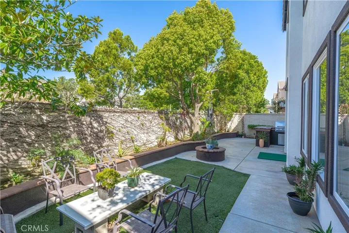 18571 Amalia, Huntington Beach, California 92648