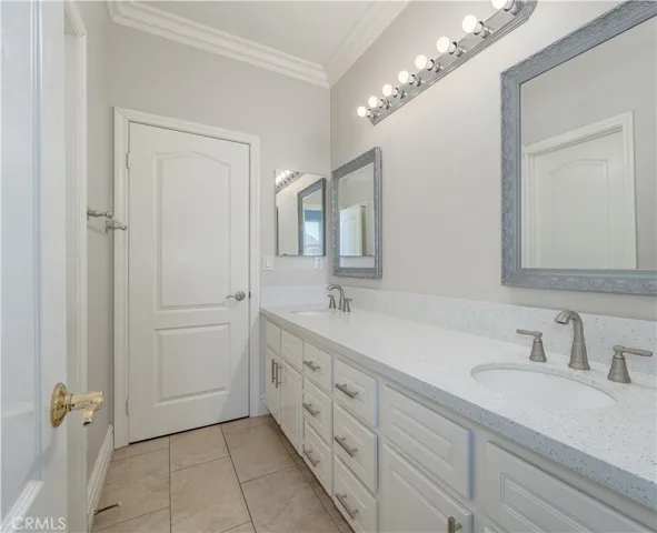18571 Amalia, Huntington Beach, California 92648