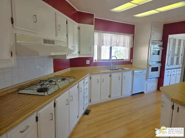 Plenty Of Room To Cook