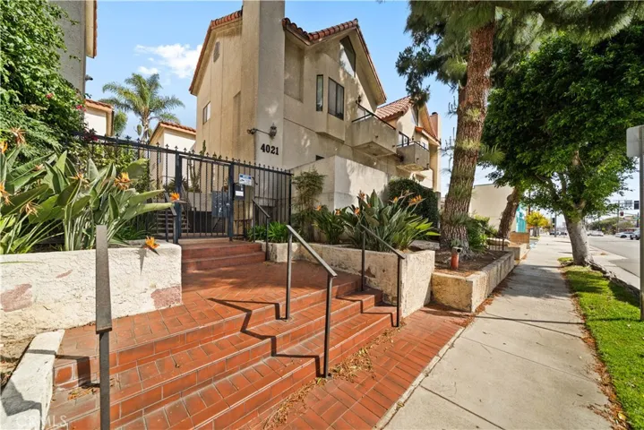 Street Entrance