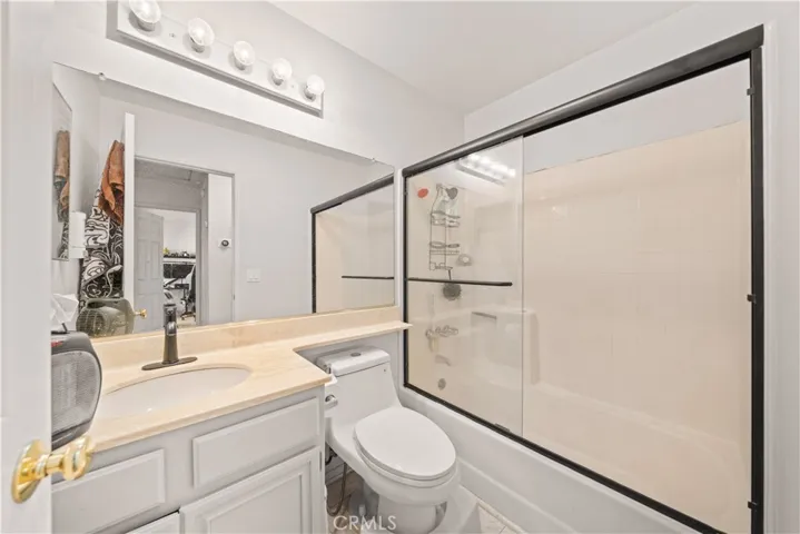 2nd Bathroom