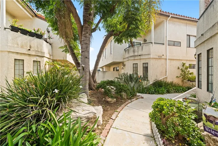 4021 182nd #h, Torrance, California 90504