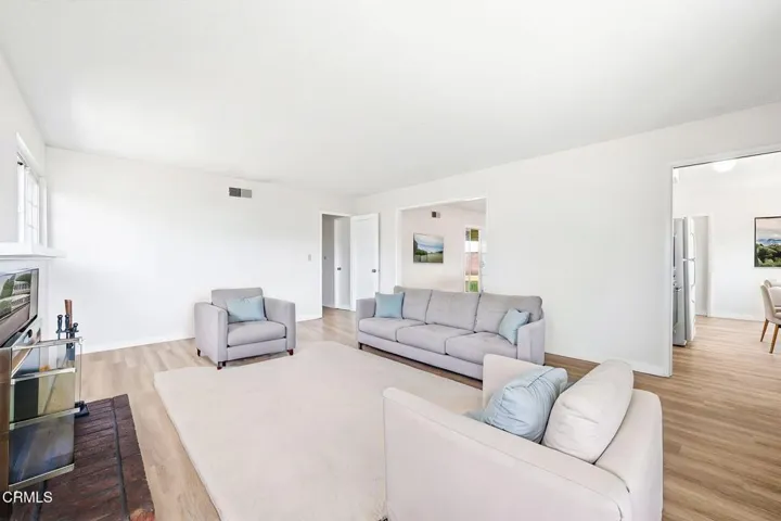 Virtual Stage Living Room 2