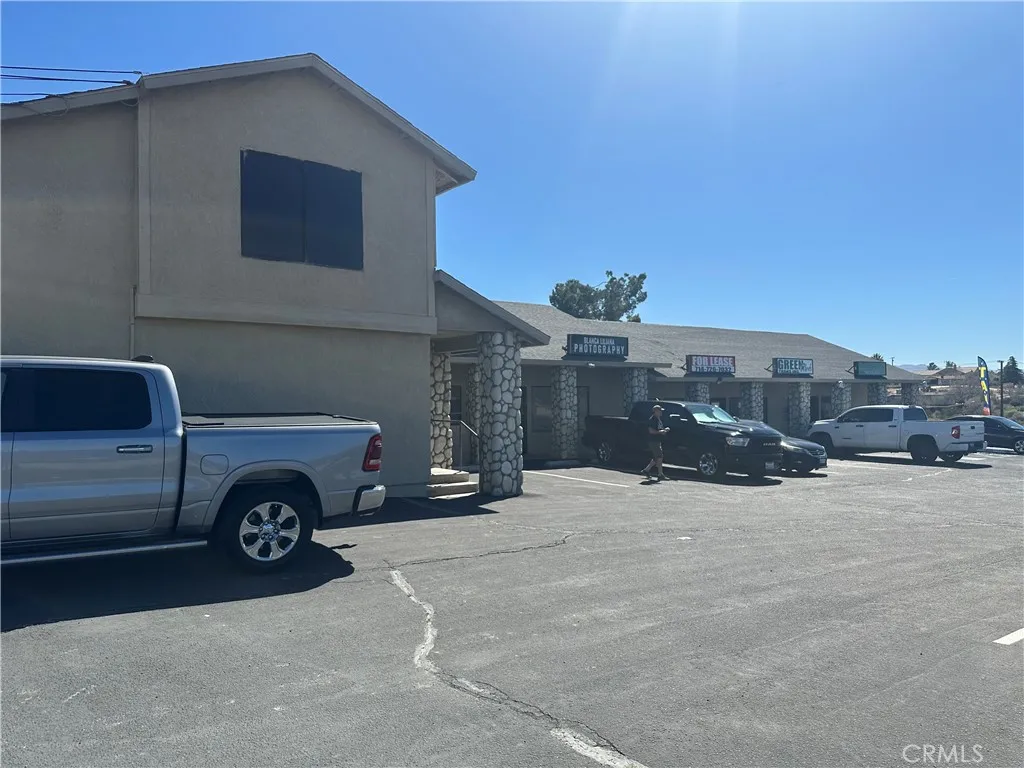 18930 Us Highway 18, Apple Valley, California 92307 — photo 4