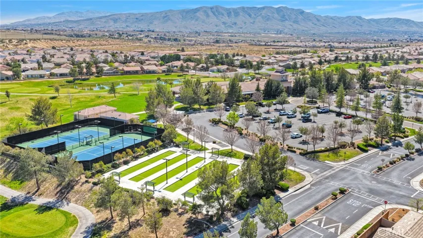 Del Webb amenities
