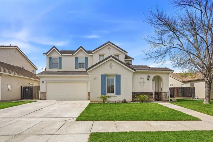 381 Honeybell Street, Los Banos, California 93635